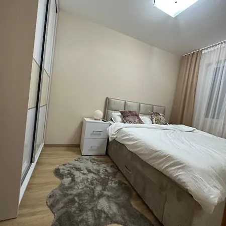 Gila Lux Gondola Apartament *